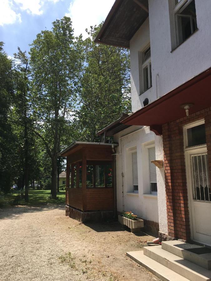 Honved N4. Apartman Balatonlelle Luaran gambar